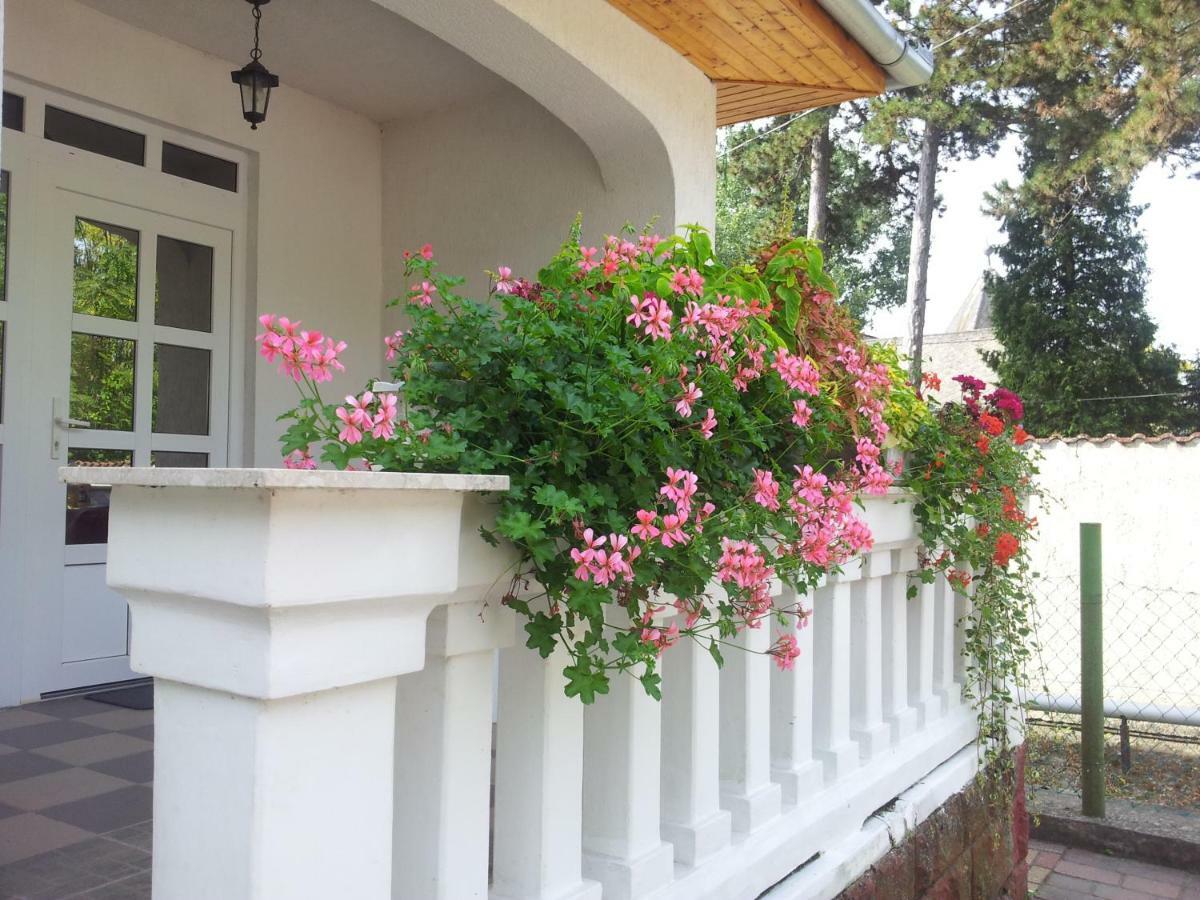 Anna Villa Balatonlelle Εξωτερικό φωτογραφία